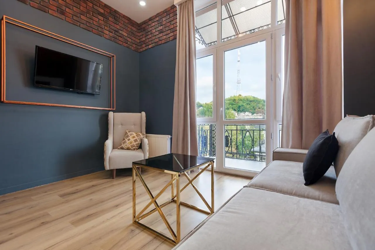 Leogrand Apartments On Khmelnytskoho 11 0*, Lviv